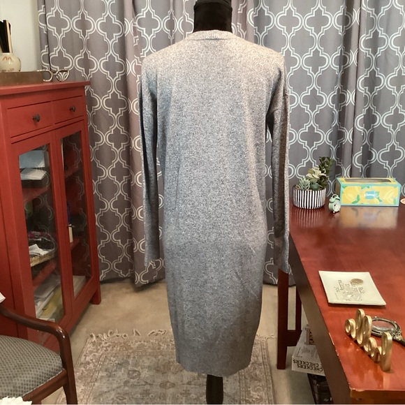 Gap - Picture 4 of 10